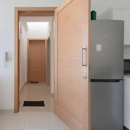 Penthouse With Seaview For Happy Moments * Is-Sellum