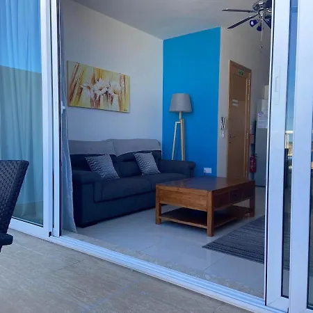 Penthouse With Seaview For Happy Moments * Is-Sellum