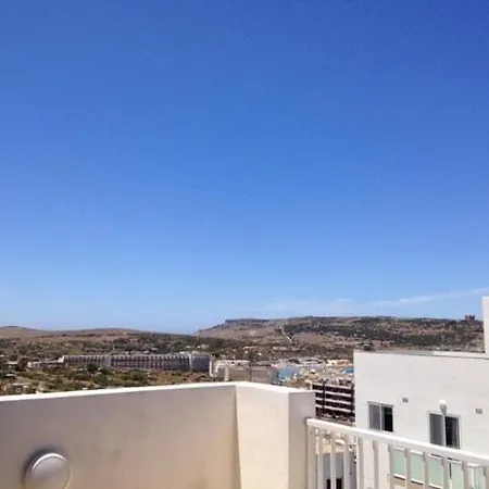 Penthouse With Seaview For Happy Moments * Is-Sellum