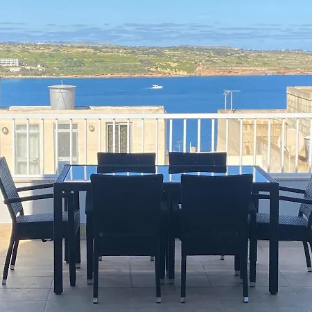 Penthouse With Seaview For Happy Moments